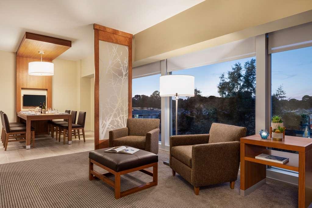 Hyatt Place Virginia Beach Town Center Room photo