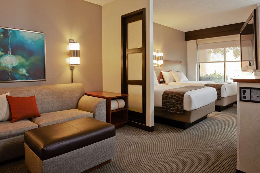 Hyatt Place Virginia Beach Town Center Room photo